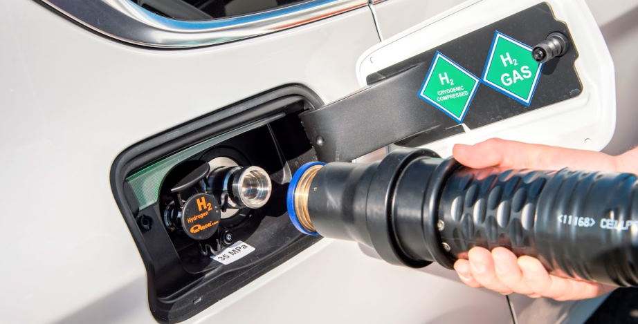 hydrogen cars refuel